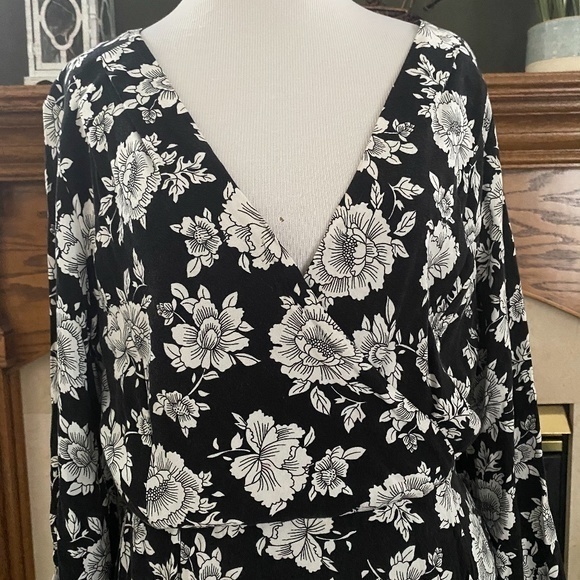 Bongo Draped Neckline Black/White Dress Juniors‎ L - Picture 4 of 14